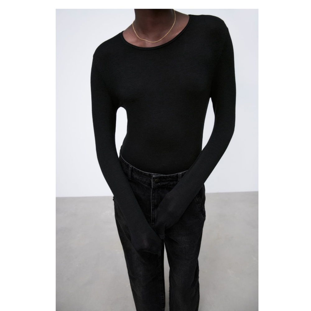 Zara NWT long sleeve black fitted shirt
